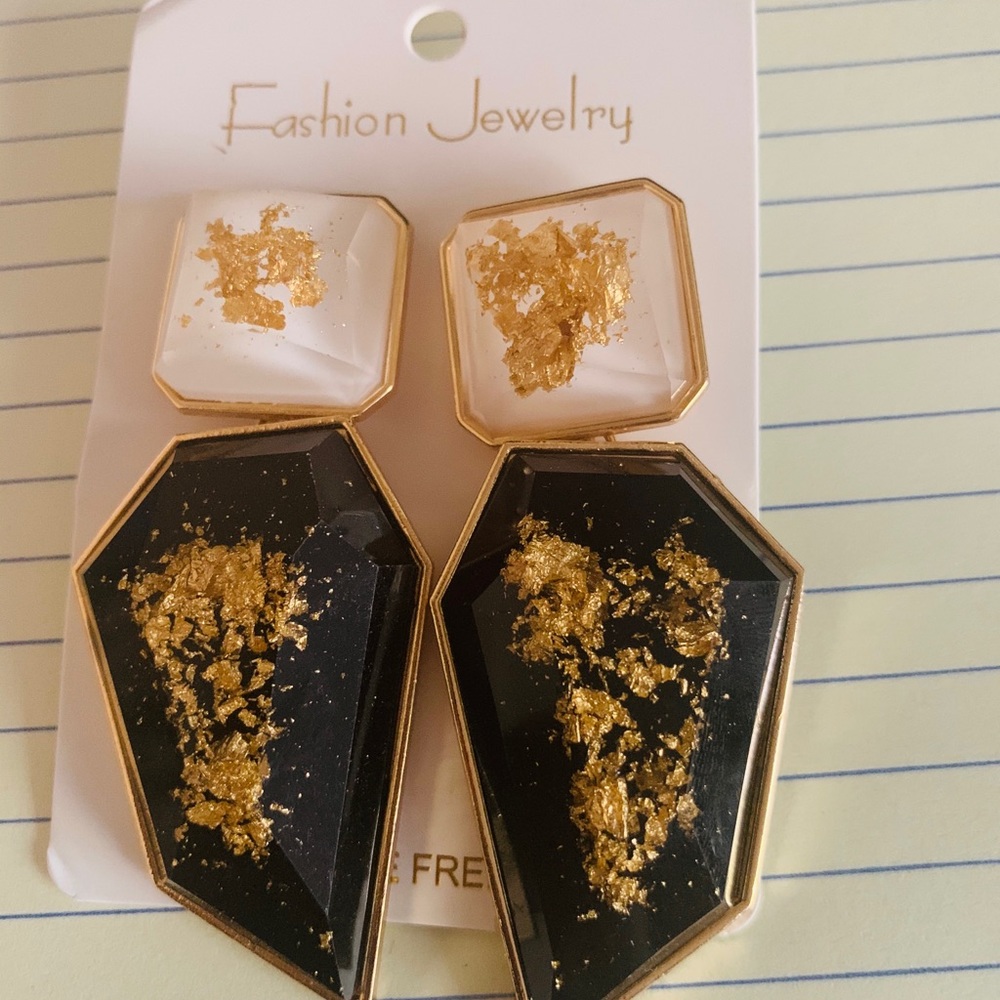 💎3/$18 💎 Geometric earrings